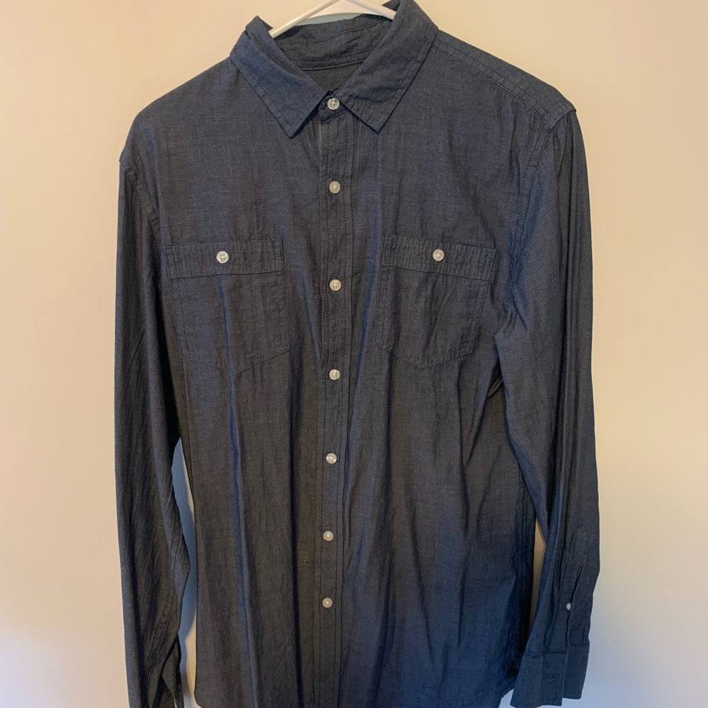 Clariborne small slim fit button down shirt. Barely worn, Great condition